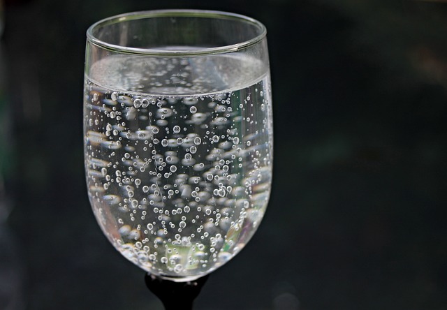 炭酸水がまずい・苦いと感じる理由炭酸水がまずい・苦いと感じる理由